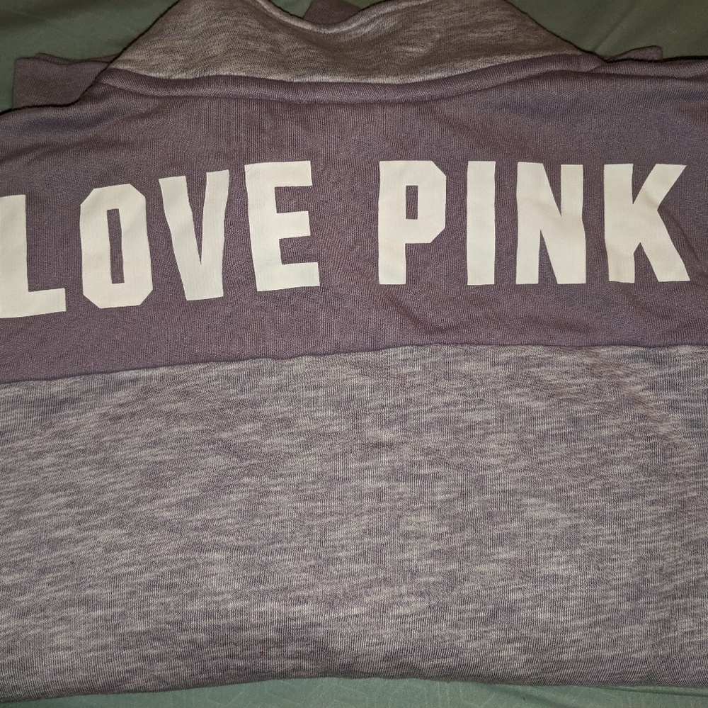 VS half zip jacket